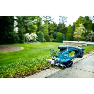 Ножницы для травы Makita UM600DWAEаккум.