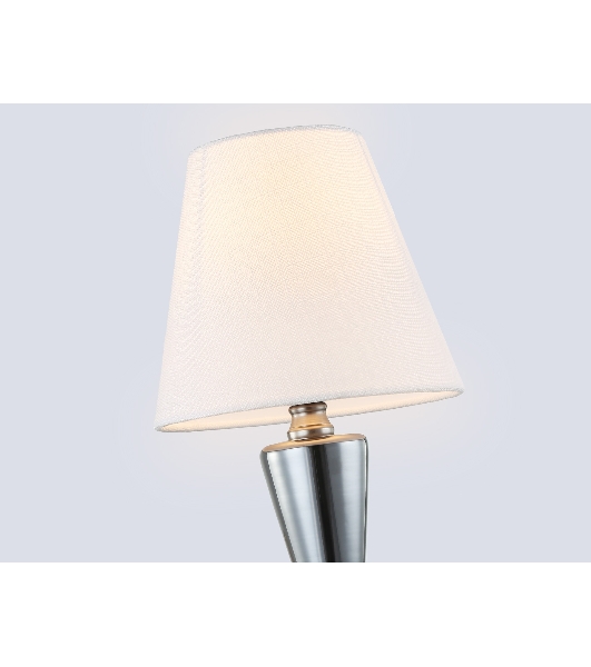 Настенный светильник Ambrella light LH75259 SN/FR сатин никель/белый матовый E14 max 40W 210*160*325