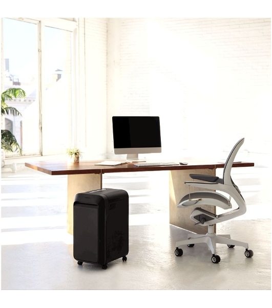Шредер Fellowes PowerShred LX220 черный (секр.P-4)/перекрестный/20лист./30лтр./скрепки/скобы/пл.карты