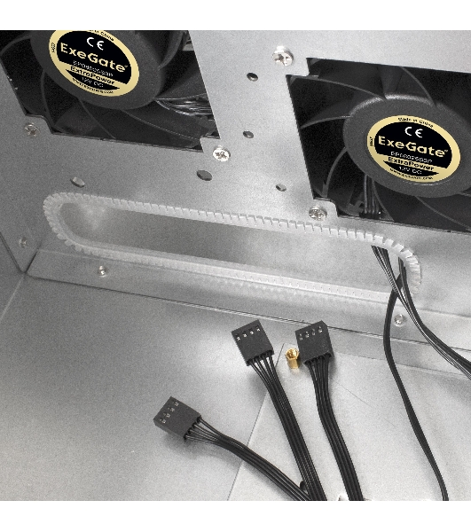 Серверная платформа ExeGate Pro 4U660-HS24 (RM 19', высота 4U, глубина 660, Redundant БП 2x550W, 24xHotSwap, USB)