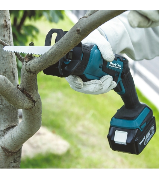 Пила саб аккумуляторная Makita DJR185RME18В 2х4А·чLi-ion 0-3000ход\м ход-13мм рез-50мм 1.5кг