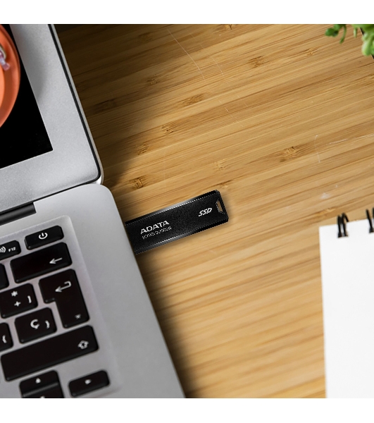 Внешний SSD ADATA SC610, 1TB, USB 3.2 Gen 2 Type-A, R/W 550/500, черный