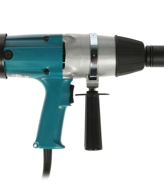 Гайковерт Makita 6906 Гайковерт ударный 6906 850Вт,1600у\м,588Нм,квадрат 3\4',5кг,чем,М16-М22