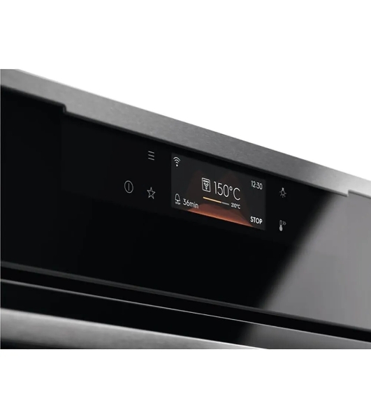 Духовой шкаф Electrolux с паром SteamCrisp, основной цвет - нержавеющая сталь, сенсорное управление, цветной ЖК-дисплей, электронное регулирование времени и температуры, будильник, таймер отключения, отложенный старт, хромированные направляющие из нержавеющей стали Easy Entry , телескопические направляющие FlexiRunners (1 ур) с изменением высоты установки, 3 стекла, пиролитическая очистка, термощуп, плавное закрытие дверцы SoftClosing, Италия