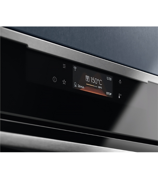 Духовой шкаф Electrolux с паром SteamCrisp, основной цвет - нержавеющая сталь, сенсорное управление, цветной ЖК-дисплей, электронное регулирование времени и температуры, будильник, таймер отключения, отложенный старт, хромированные направляющие из нержавеющей стали Easy Entry , телескопические направляющие FlexiRunners (1 ур) с изменением высоты установки, 3 стекла, пиролитическая очистка, термощуп, плавное закрытие дверцы SoftClosing, Италия
