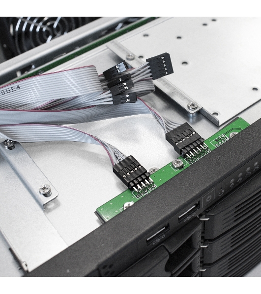 Серверный корпус ExeGate Pro 3U660-HS16 (RM 19', высота 3U, глубина 660, БП 2U-920ADS,16xHotSwap, USB)