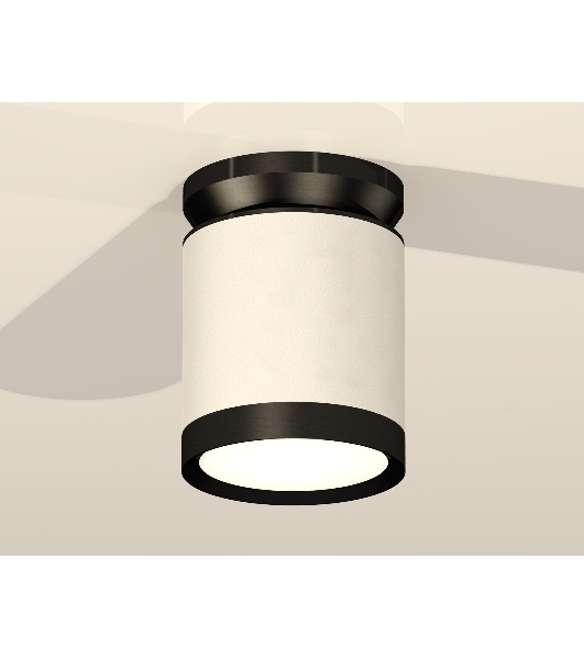 Светильник Ambrella Light XS8141020 SWH/PBK белый песок/черный полированный GX53 (N8902, C8141, N8113)